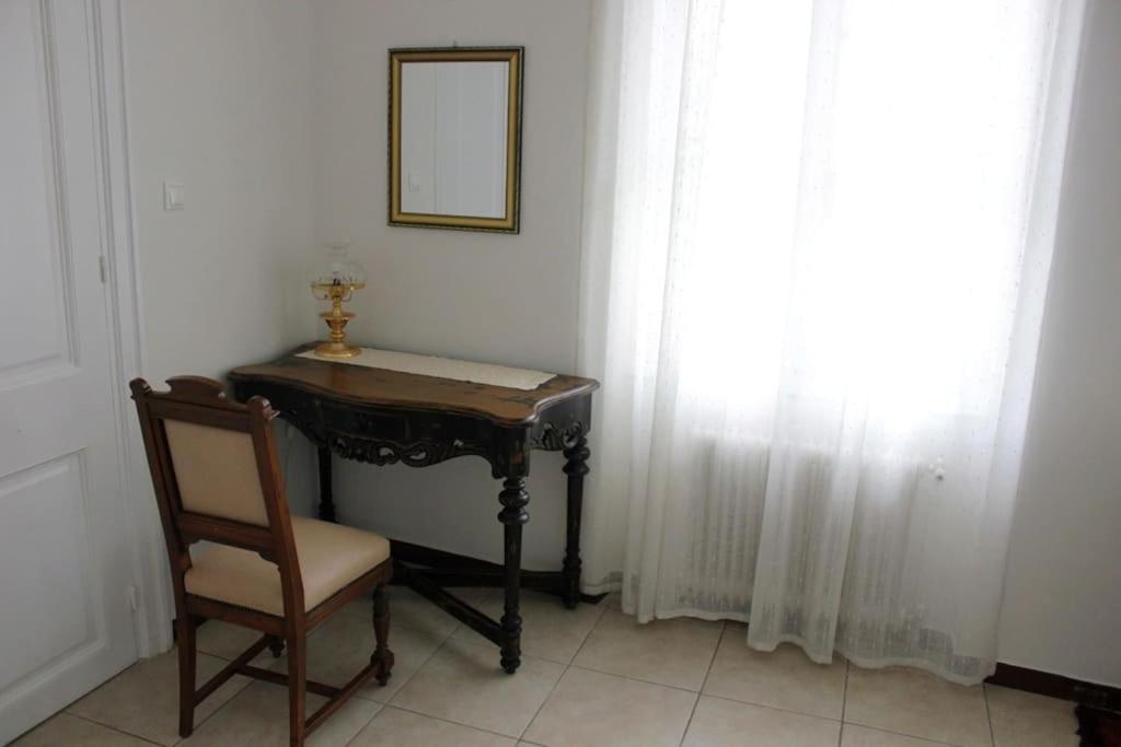 Calliope'S Neoclassical Home In The Heart Of Plaka 아테네 외부 사진